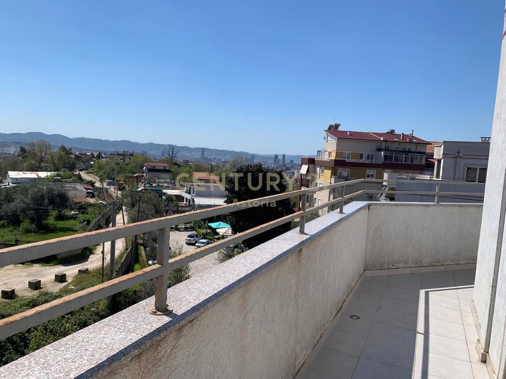 Apartament 1+1 i ndritshëm dhe i bollshëm në fresk me ballkon të madh rrethues (7)