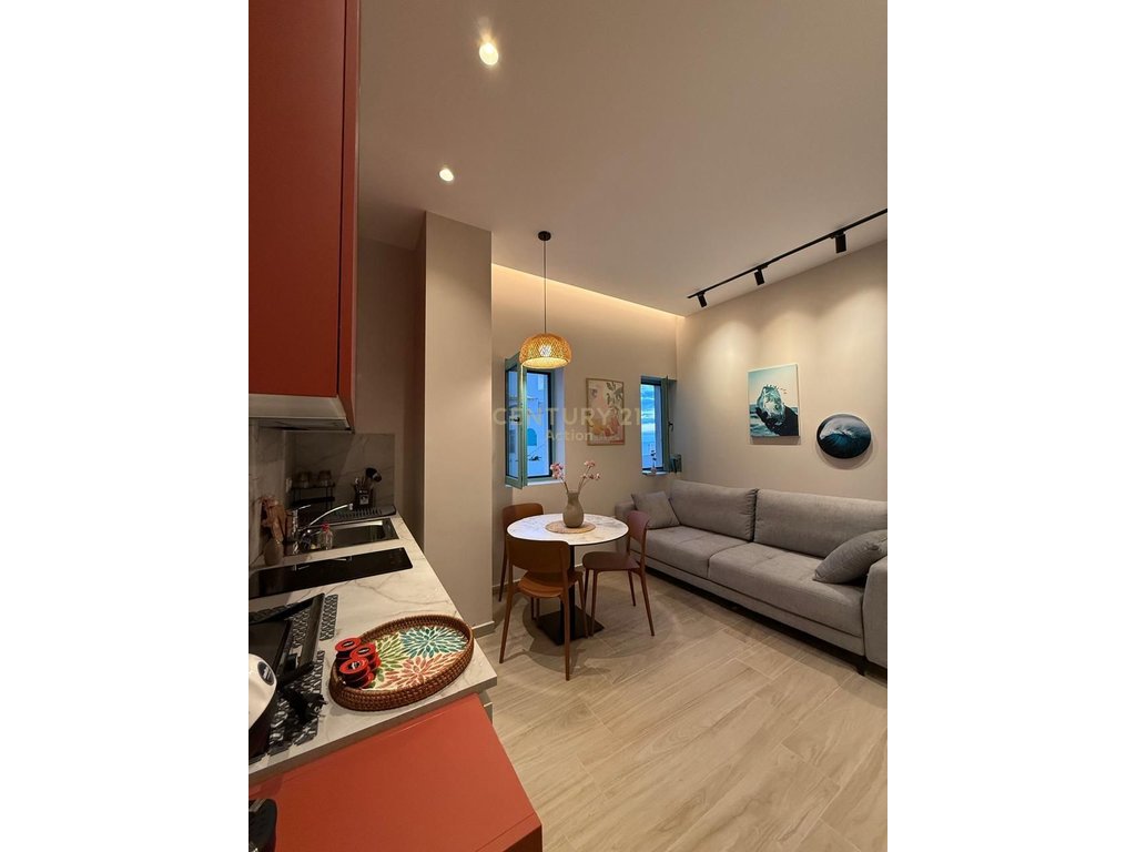 Shitet studio apartament tek santorini village ,dhermi (2)