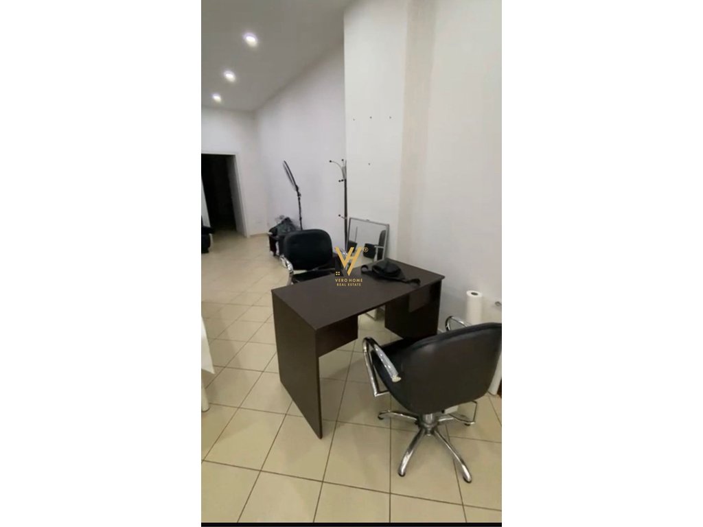 Nouveau 100 mètres carrés sur la rue kole koçi, Yzberisht 217 000 euros