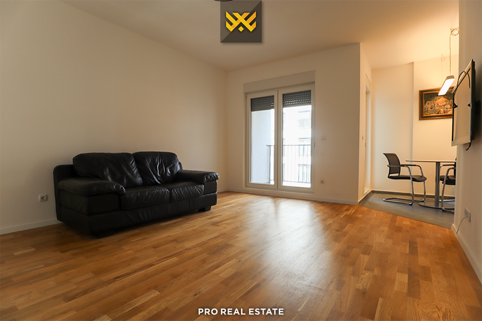 Appartamento / ufficio 65m² in affitto a Mati 1