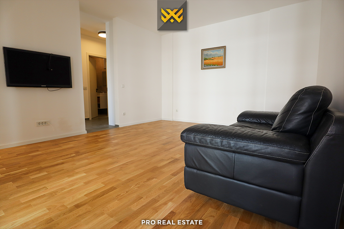 Appartamento / ufficio 65m² in affitto a Mati 1