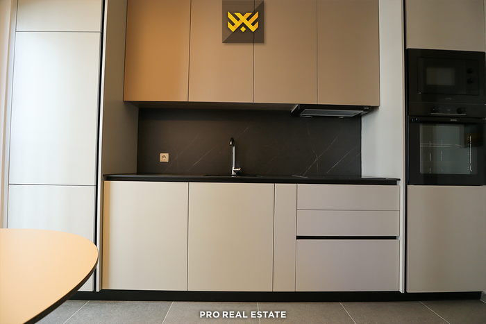 Appartamento / ufficio 65m² in affitto a Mati 1