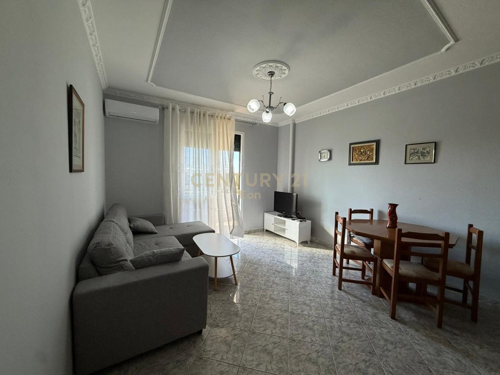 Apartamento 1+1 en venta en durres, playa