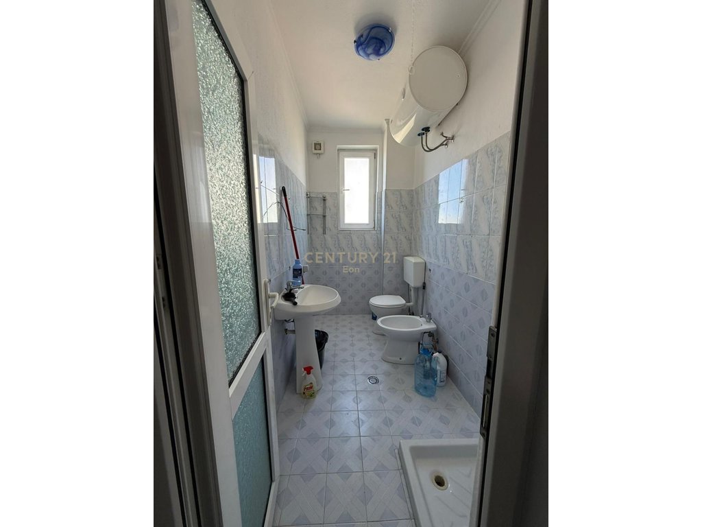 Apartamento 1+1 en venta en durres, playa