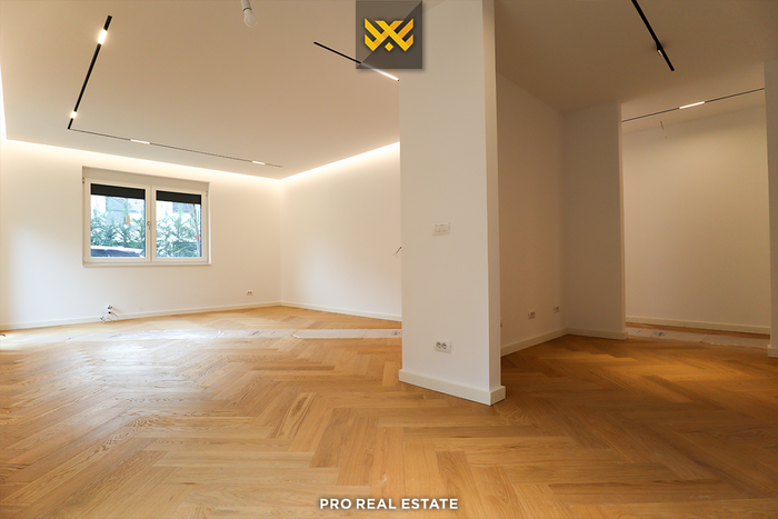 Casa de 217,6m² + 60m² à venda na vila de qershia (2)