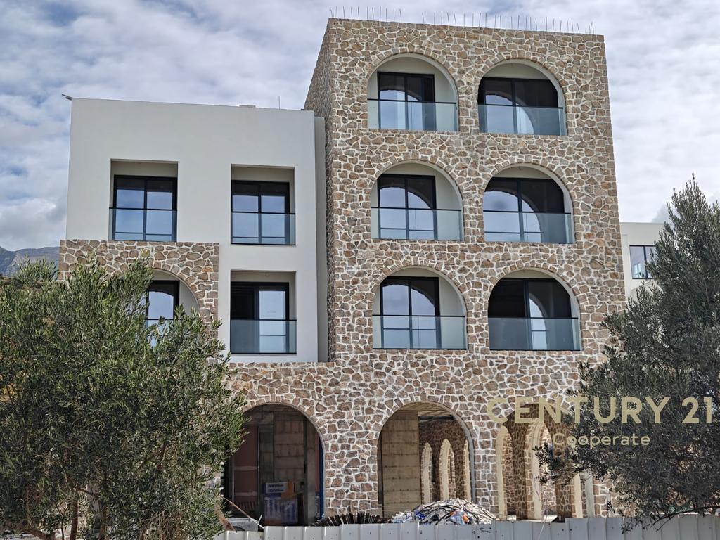 Apartamento 2+1+2, primeira linha, paseio radhime