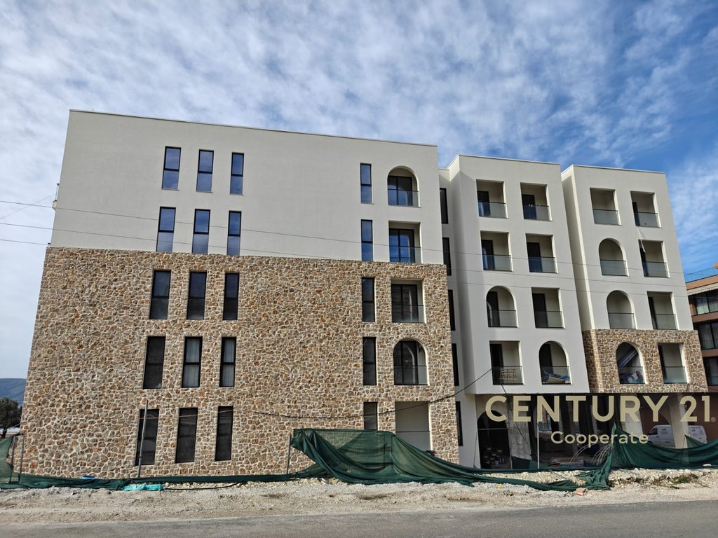 Apartamento 2+1+2, primeira linha, paseio radhime (3)