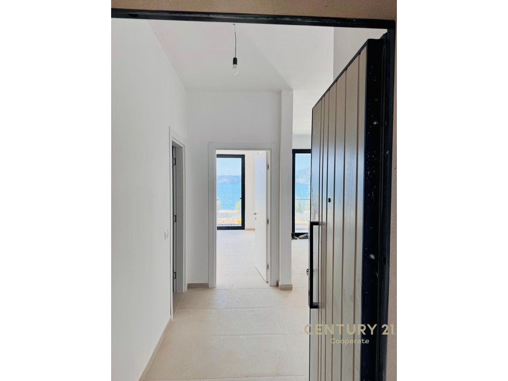 Apartamento 2+1+2, primeira linha, paseio radhime (7)
