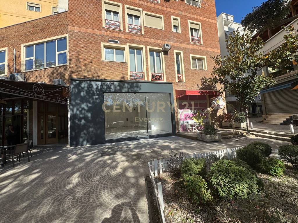 Prime commercial space for sale