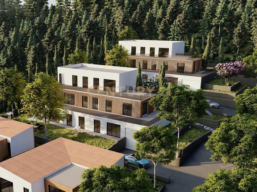 Shesim vile dy kateshe me pishine ne green field residence , mullet! (2)