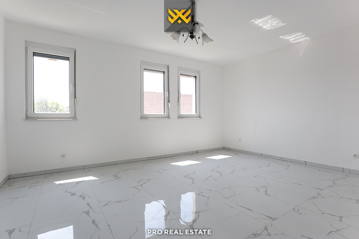 Objekt 590m² + 150m² me #qira në emshir.