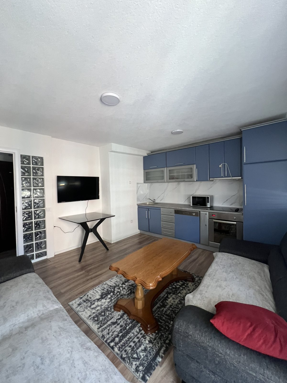 Appartement à louer 1+1 à Bregu i Diellit