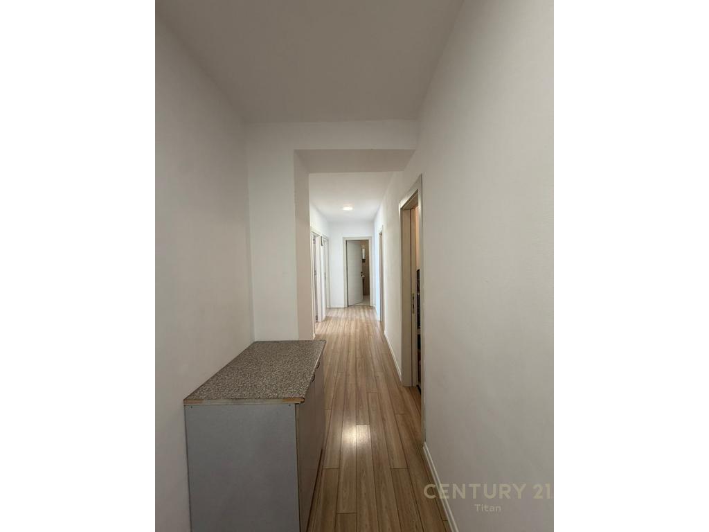 Shitet apartament 2+1 tek 5 maji (5)