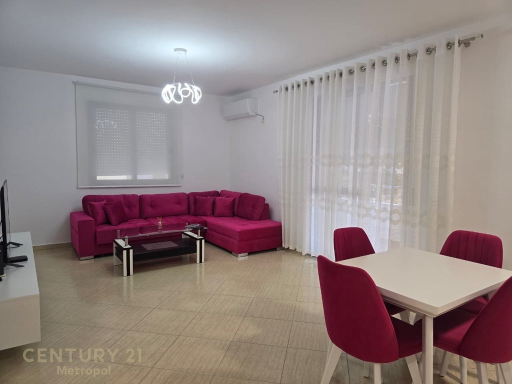 Jepet me qira apartament 1+1, lungomare! (2)