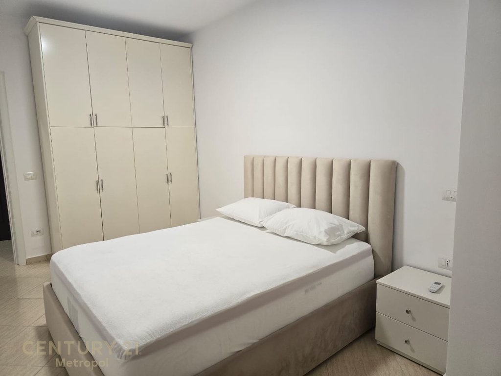 Jepet me qira apartament 1+1, lungomare! (5)