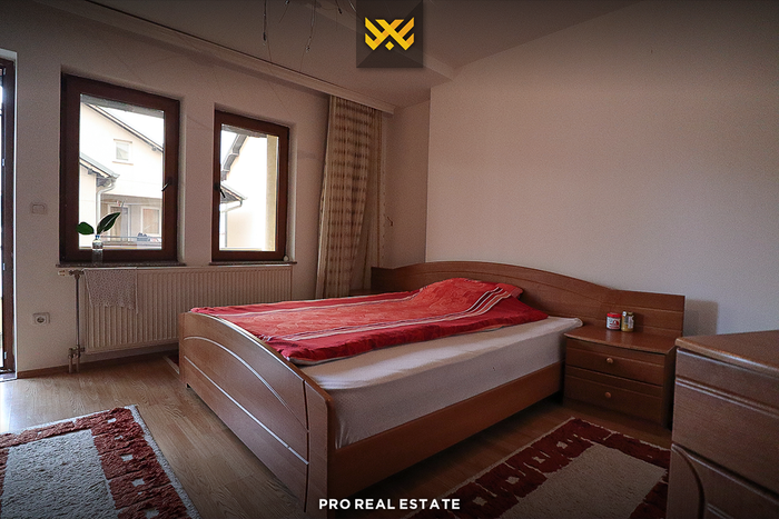 House 550m² for sale in Bregu i Diellit.