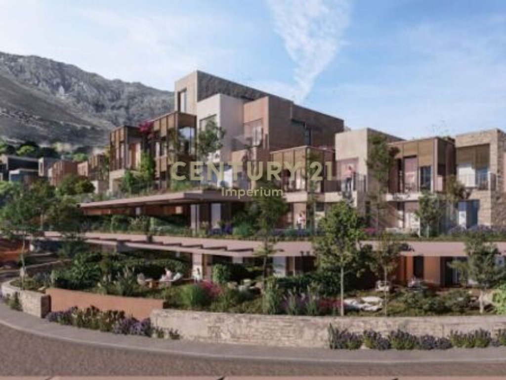 Apartment for sale 1+1+ veranda + parking spot at green coast resort!