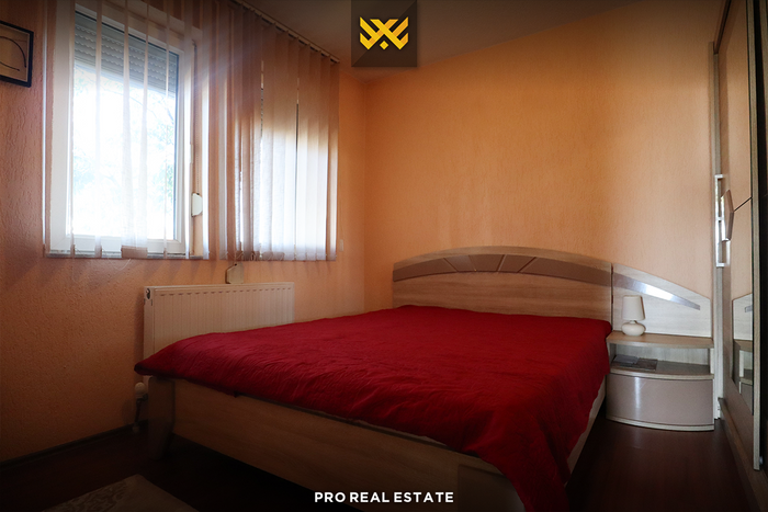 House 200m² for rent in lagjen qëndresa. (3)