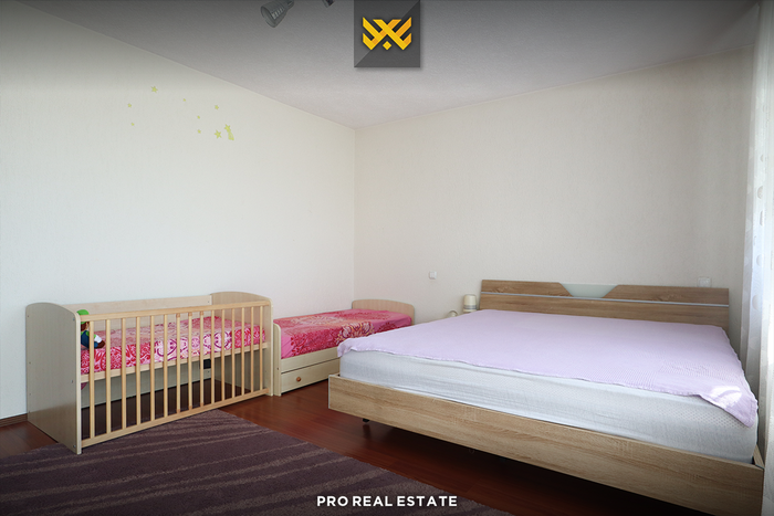 House 200m² for rent in lagjen qëndresa. (4)