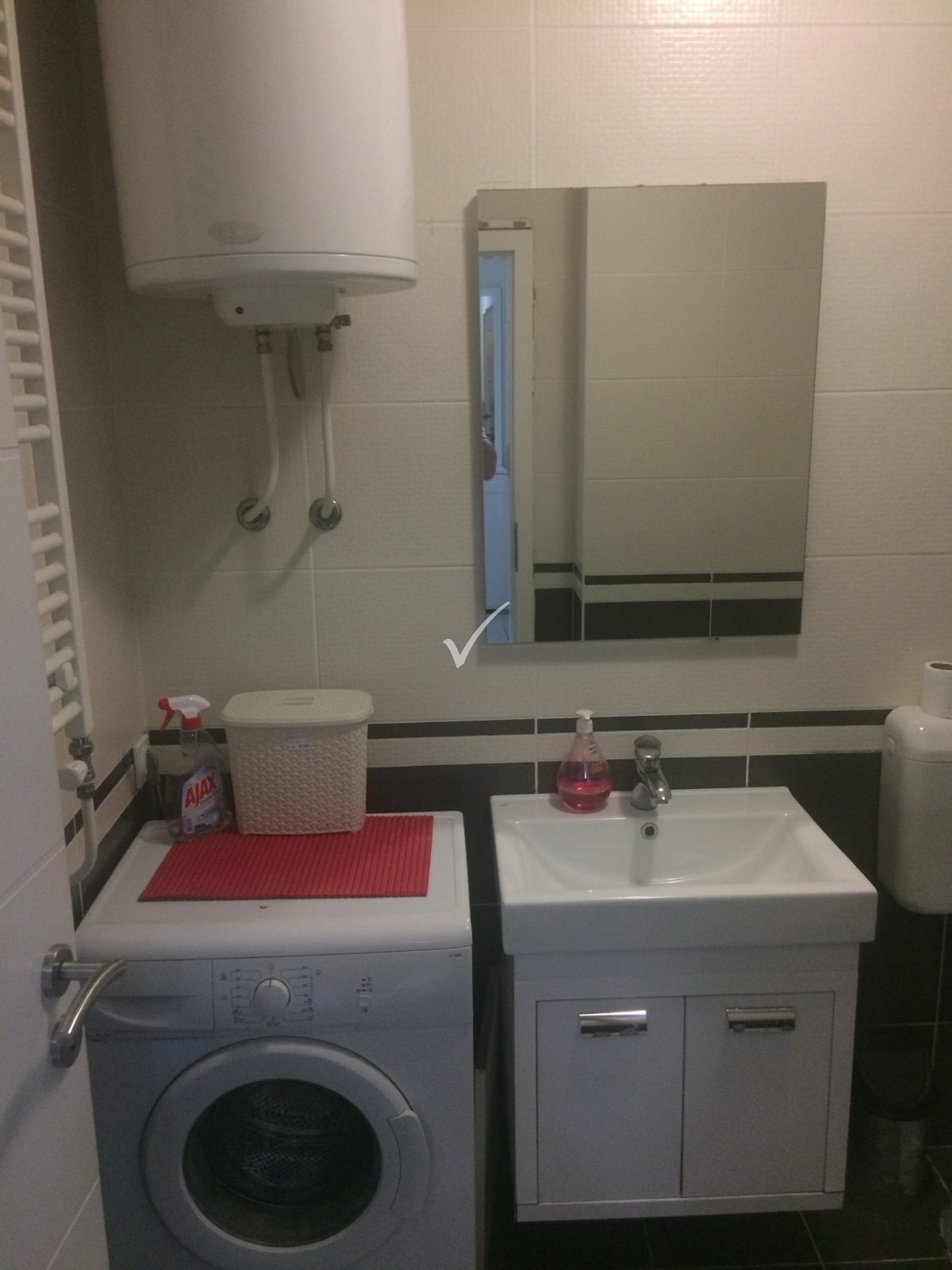 Apartamento para alugar 1+1 no centro