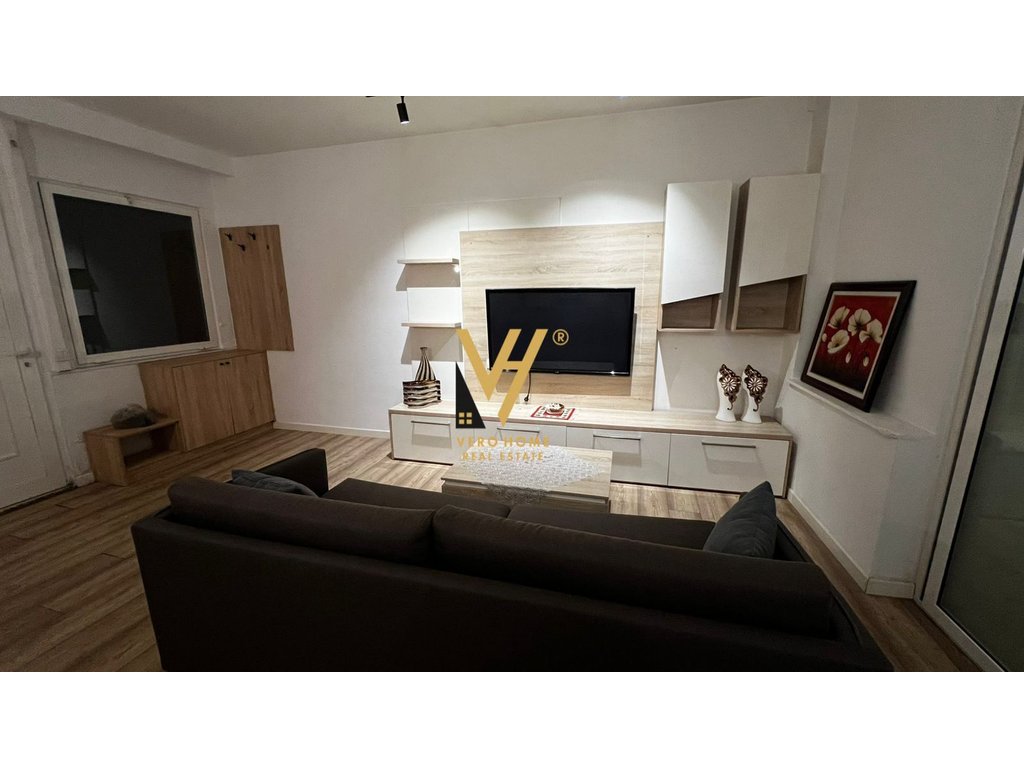 Jepet apartament 1+1 me qira te barrikada 500 euro