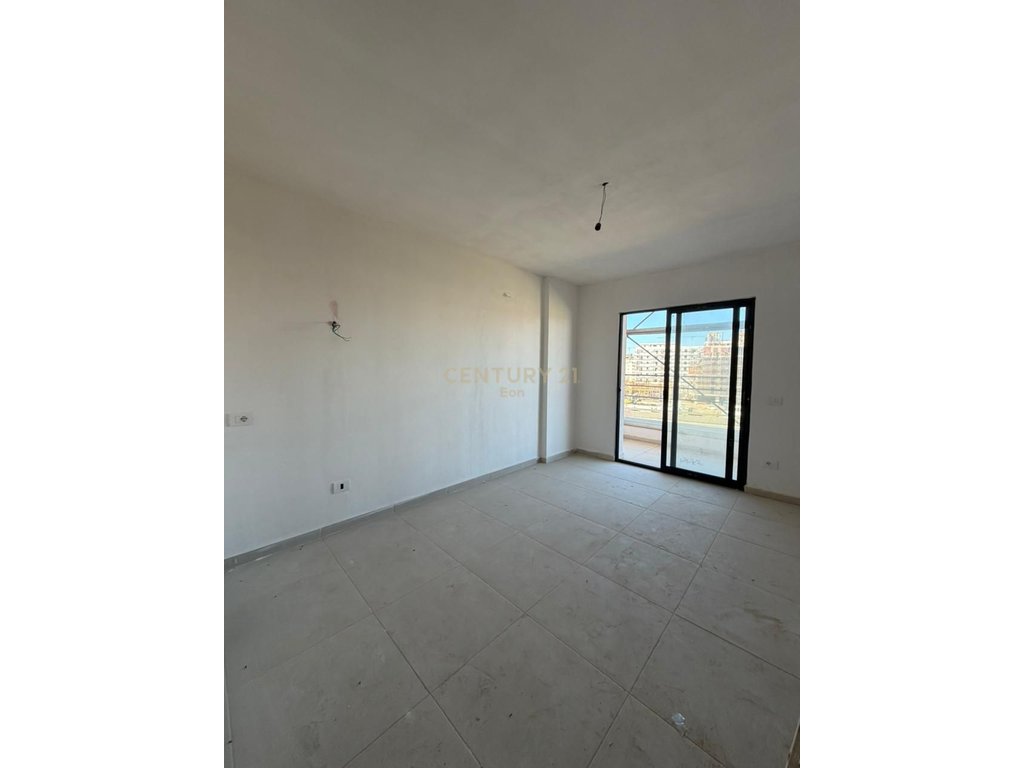 Apartment 1+1 in zwei garsonieren, im eon-residenz in golem! (2)