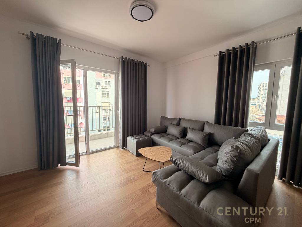 Ne zog te zi jepet per qira apartament 2+1+2 !