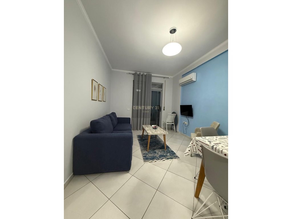 Appartement 1+1 à vendre à uji i ftohtë – Près des vilave qeveritare