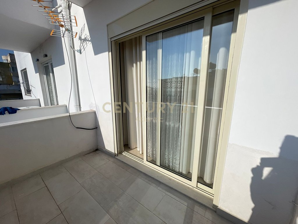 Apartamento 1+1+2 varandas à venda na praia iliria, durres!