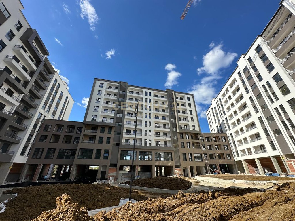 Apartament 1+1 per shitje ne kinostudio !