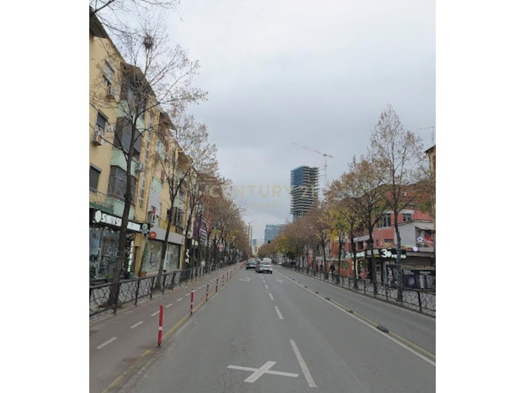 Negozio e 2 monolocali vicino a via Durrës, Tirana!