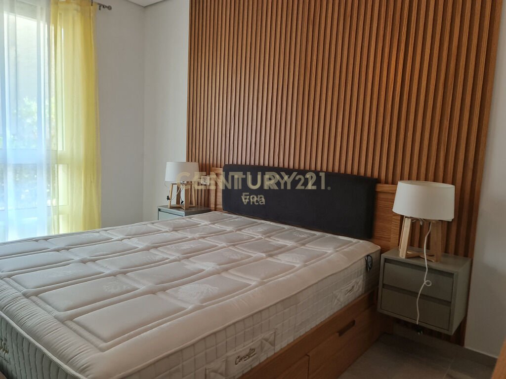 Shitet apartament 2+1 me oborr ne residencen san pietro!