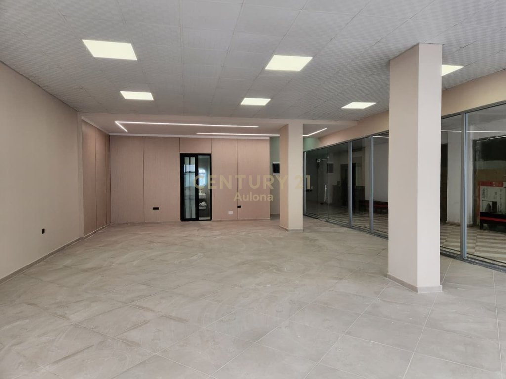 Unidade para alugar perto do bulevar principal, Vlorë