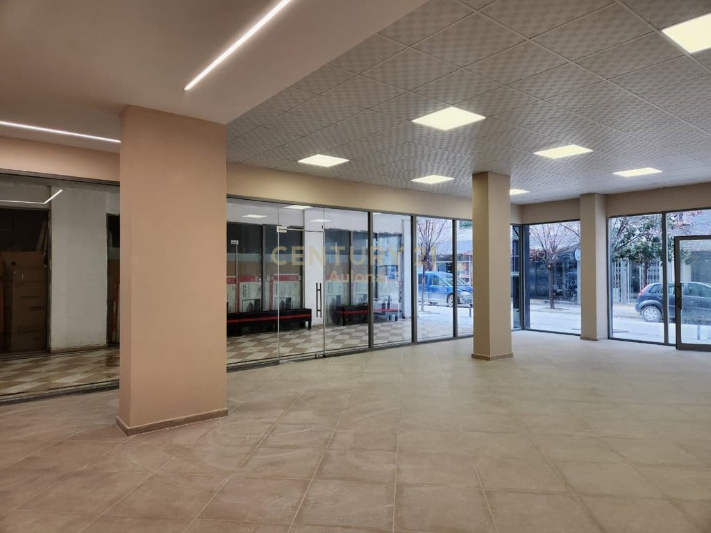 Unidade para alugar perto do bulevar principal, Vlorë (5)