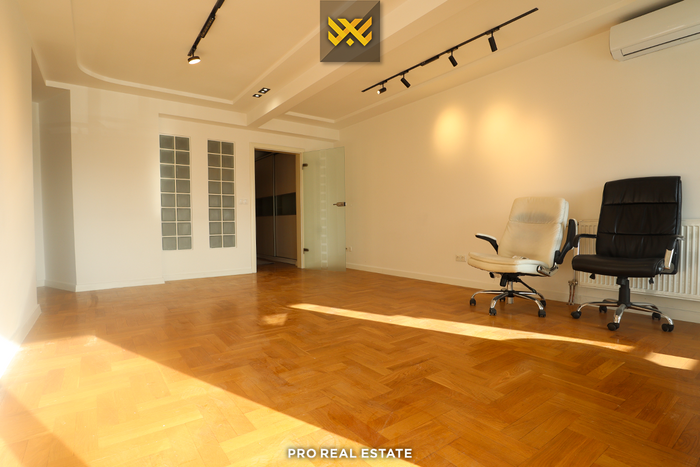 Apartamento / escritório 100m² para alugar em ulpianë
