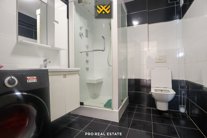 Apartamento / escritório 100m² para alugar em ulpianë