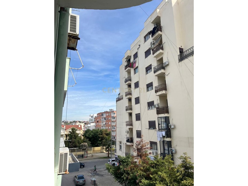 Apartamento 2+1 à venda na praia, iliria!