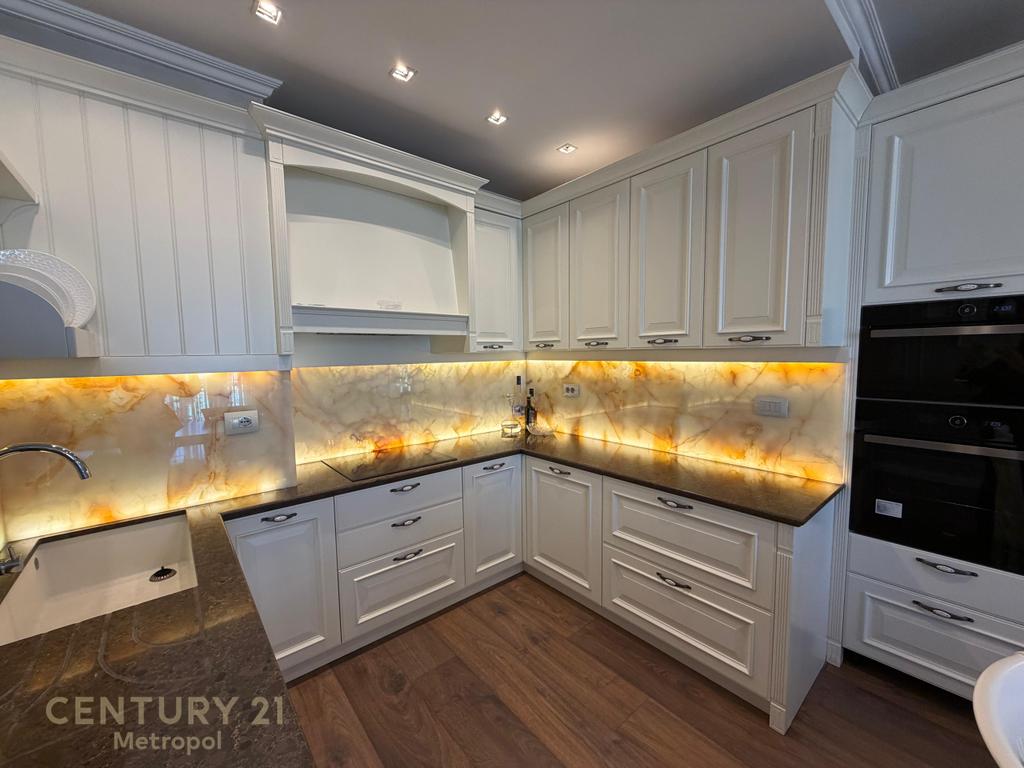 En alquiler: Apartamento elitista 2+1+2 cerca de ambasador 3! (2)