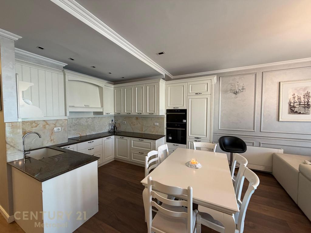En alquiler: Apartamento elitista 2+1+2 cerca de ambasador 3! (3)