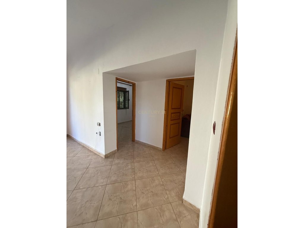 Casa privada en venta con terreno en kotë, vlore!! (6)