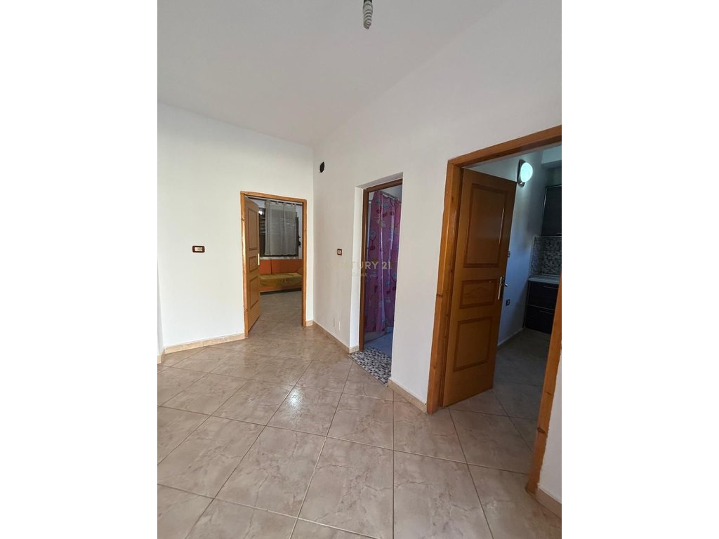 Casa privada en venta con terreno en kotë, vlore!! (8)