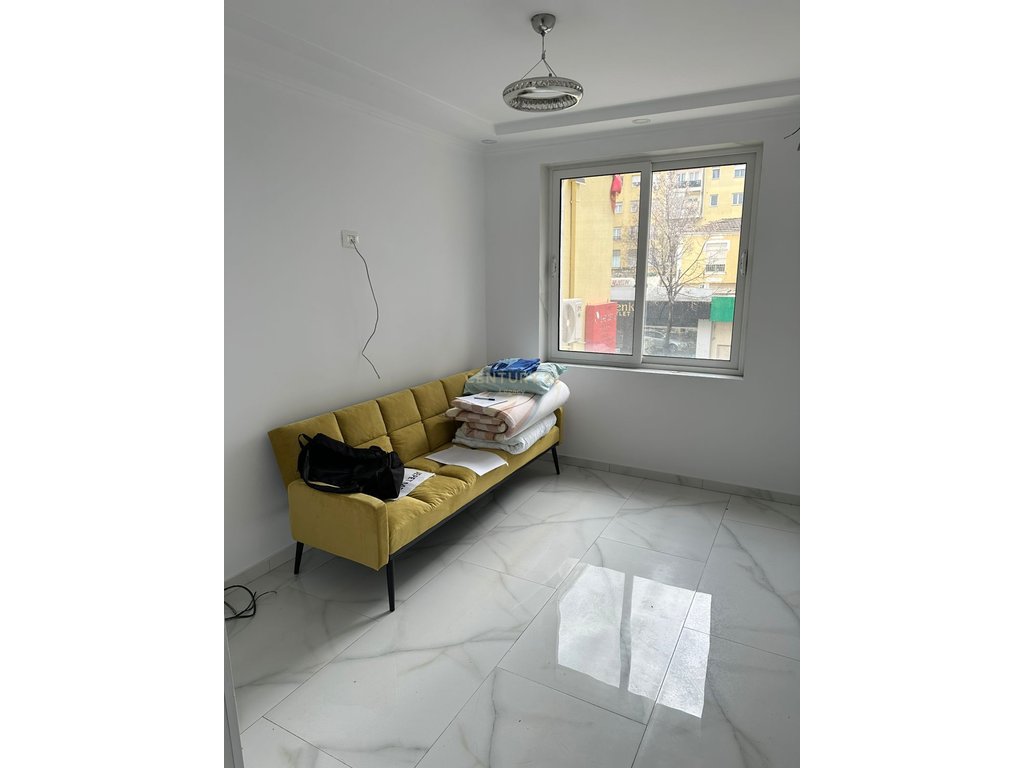 Apartamento 1+1 en alquiler calle dibrës (2)