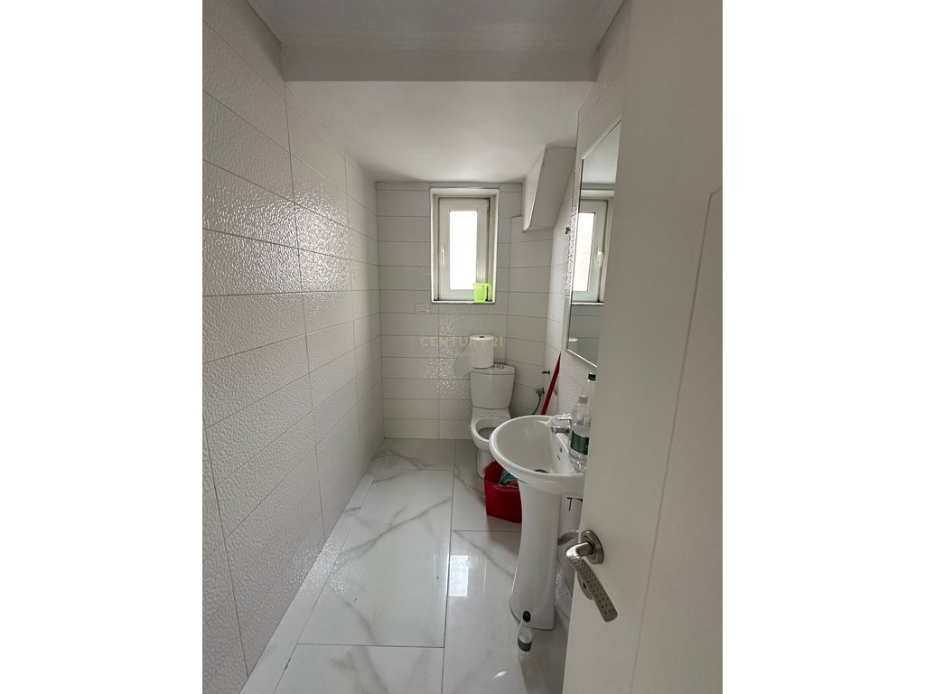 Apartamento 1+1 en alquiler calle dibrës (4)