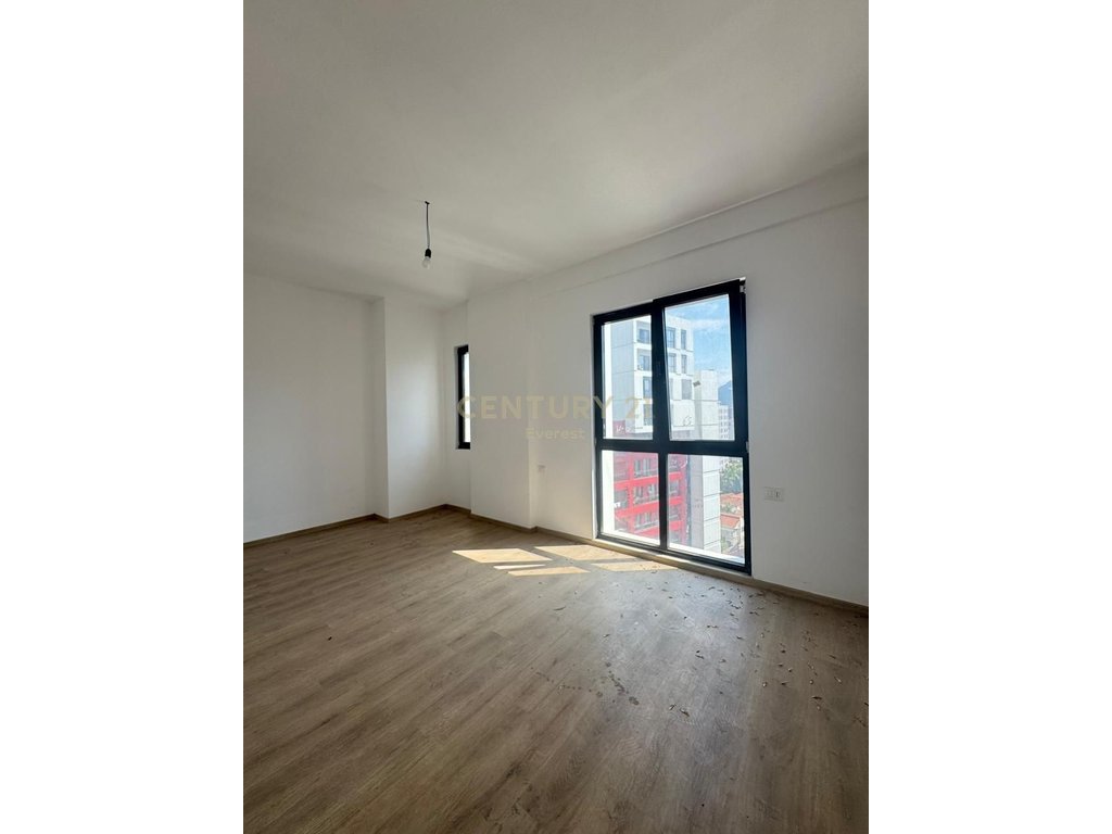 Kompleksi arlis, shesim apartament 1+1