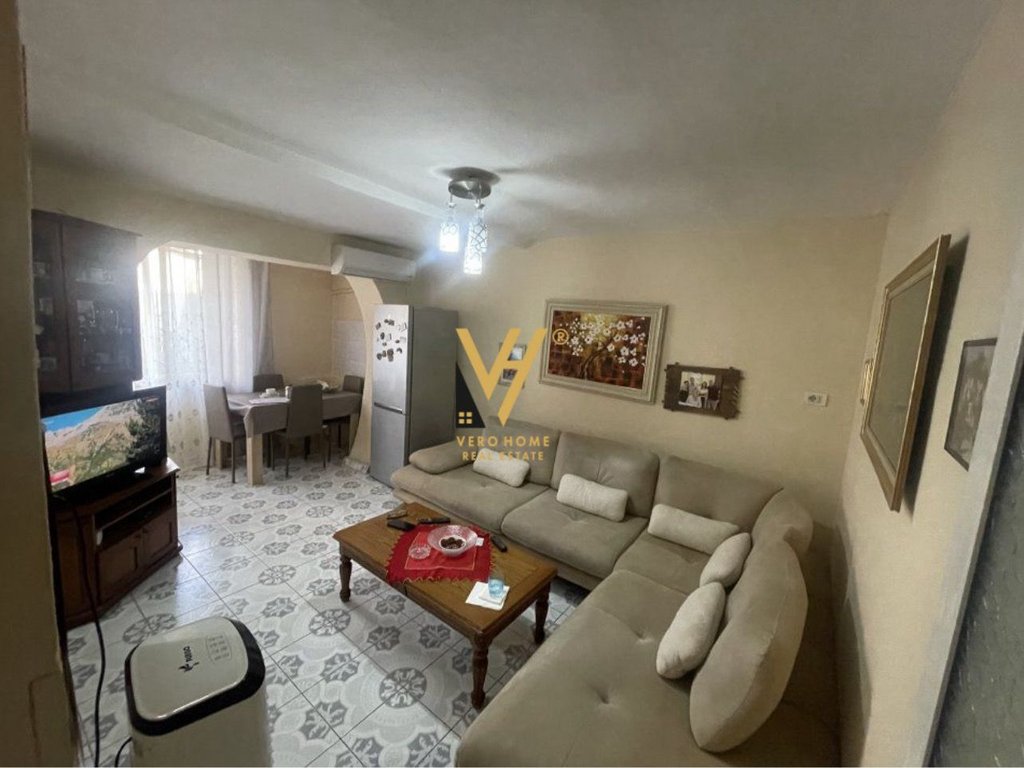 Apartment zu verkaufen 2+1+blk te xhamlliku 130.000 euro