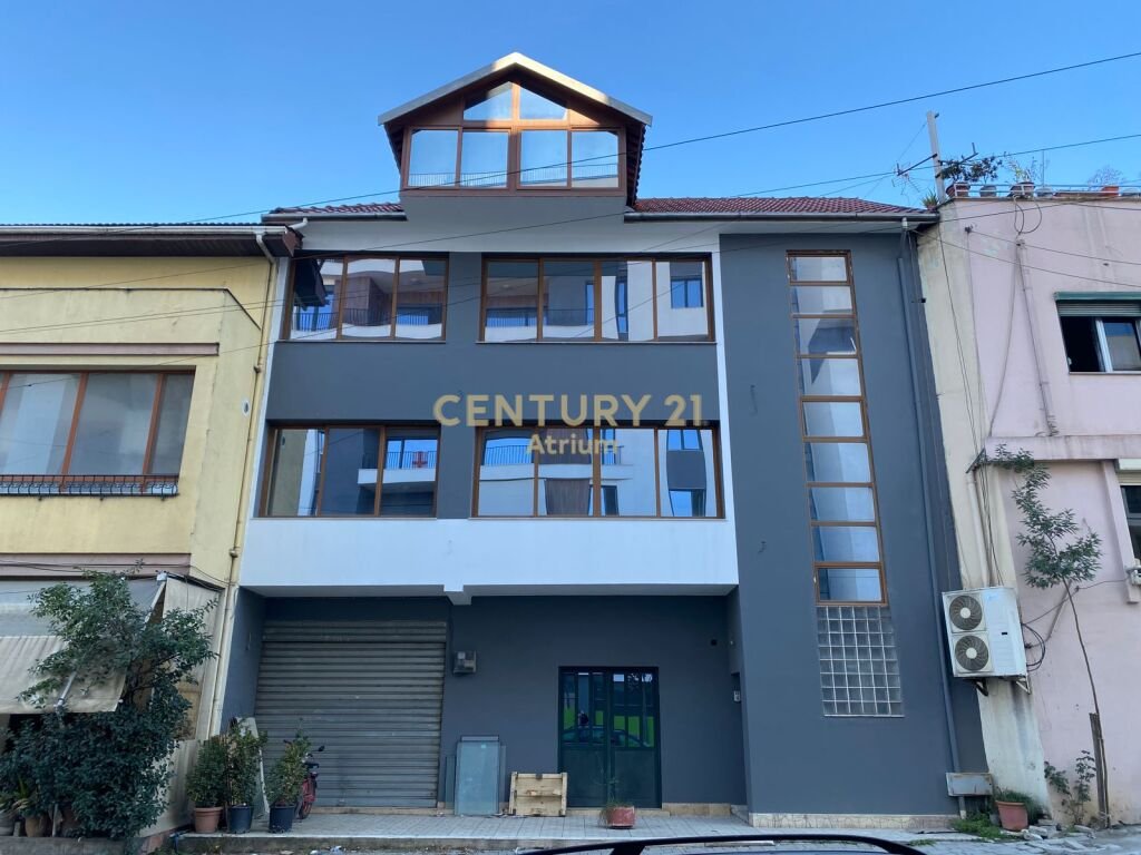 Commercial unit for rent on the street in shkoze! (4)