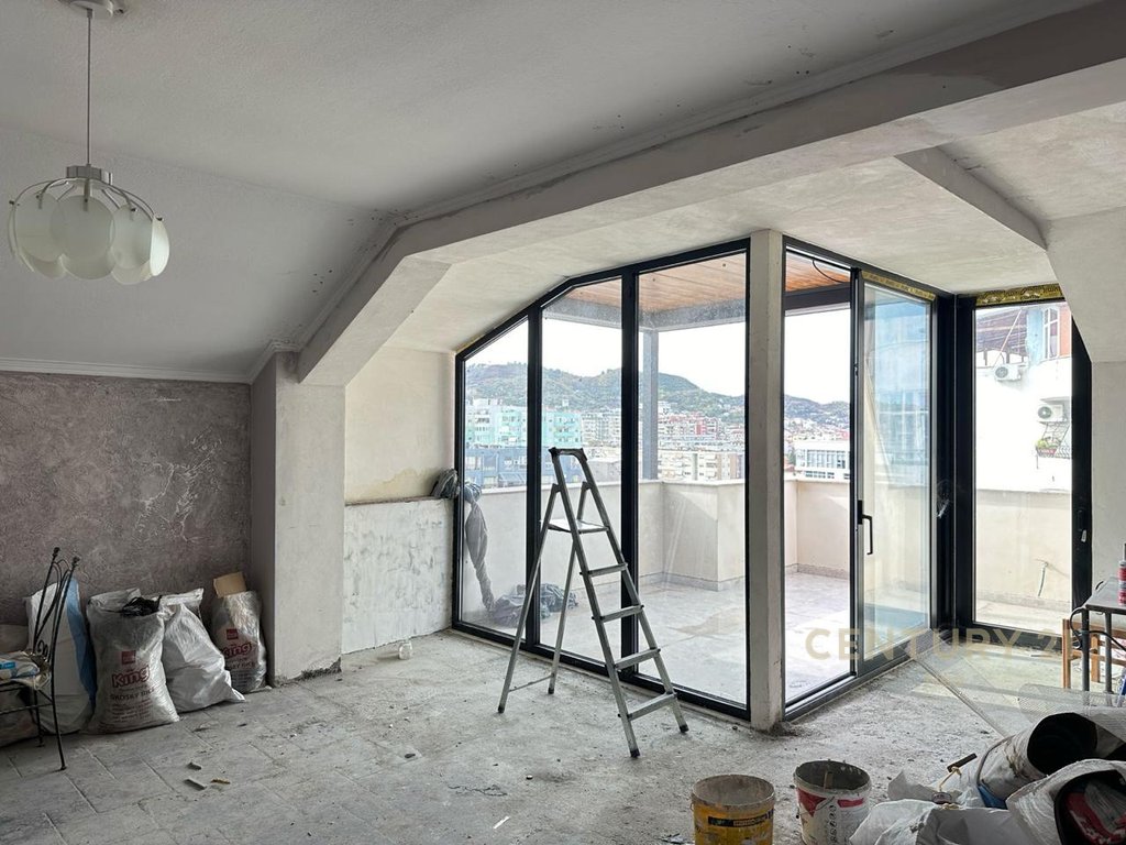 Dúplex 3+1+2 en venta en la comuna de parís, Tirana - €452,320 | 205.6 m² (3)