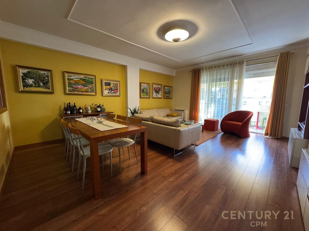 Apartamento 2+1+2 à venda em ish bllok