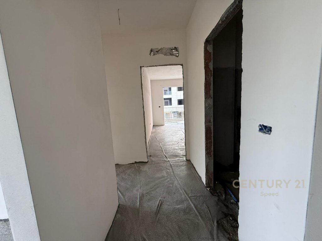 Appartamento in vendita 3+1+2 a paskuqan, vicino al nuovo bulevar!