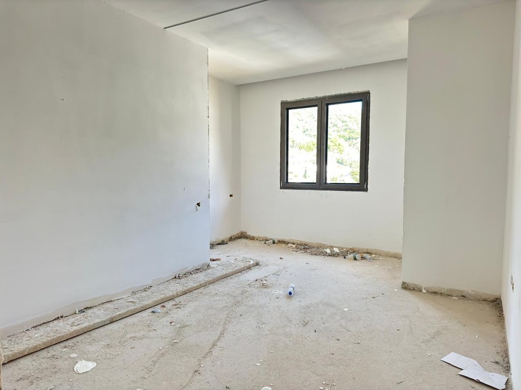 Piso 1+1 en venta en el lungomare!